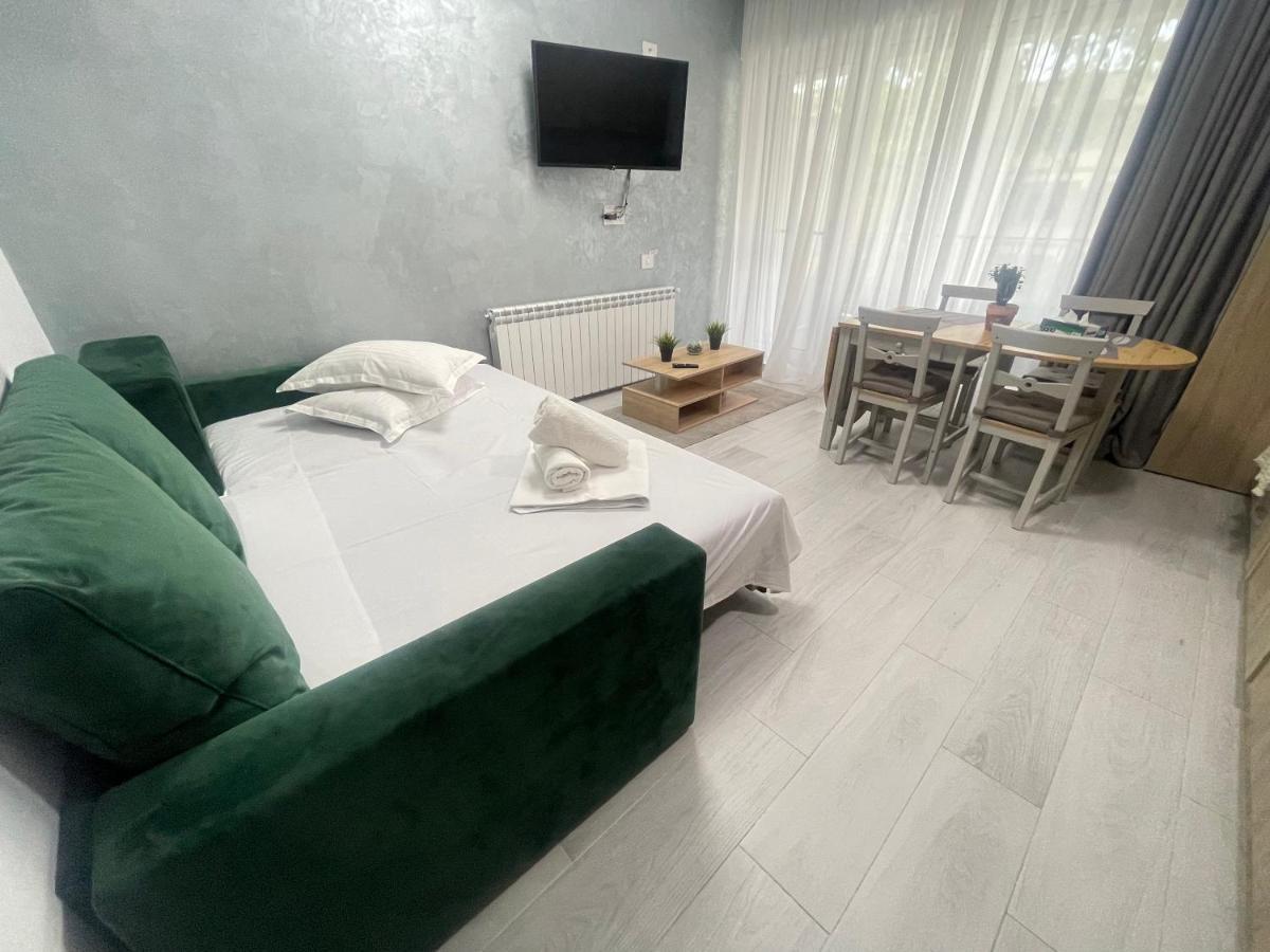 Velier Holiday Apartments Mamaia Exterior foto