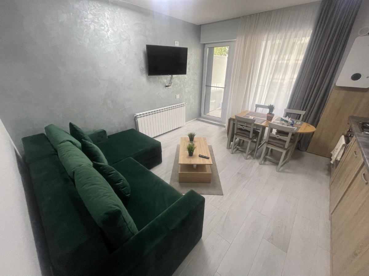 Velier Holiday Apartments Mamaia Exterior foto