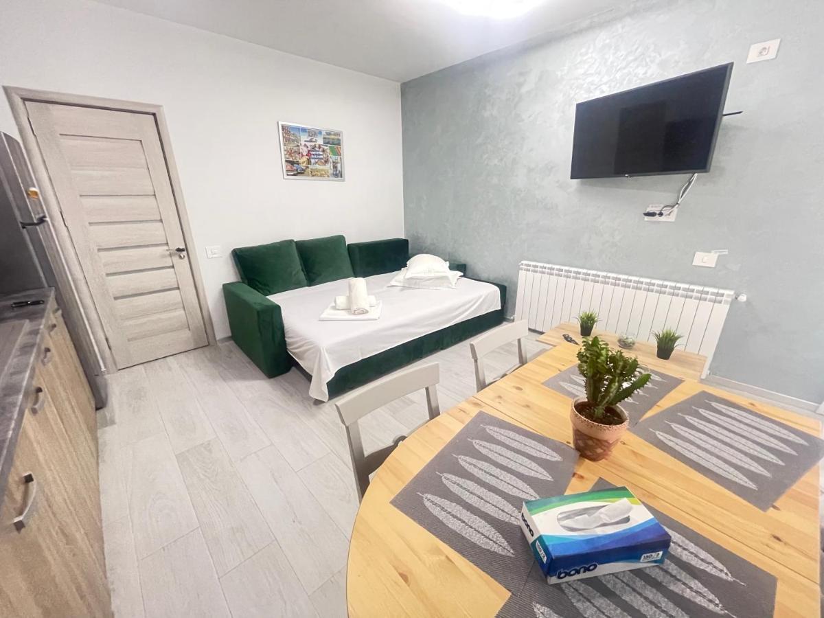 Velier Holiday Apartments Mamaia Exterior foto